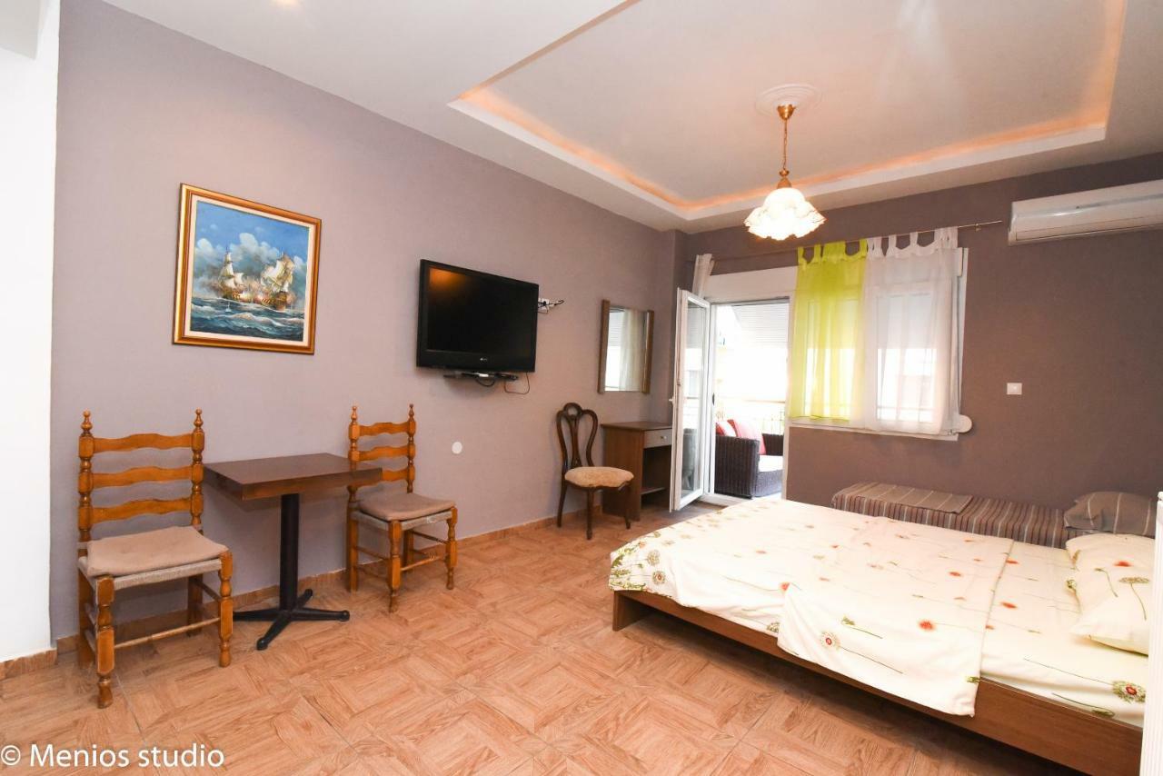 Menios Apartments And Studios Nea Kallikrateia المظهر الخارجي الصورة