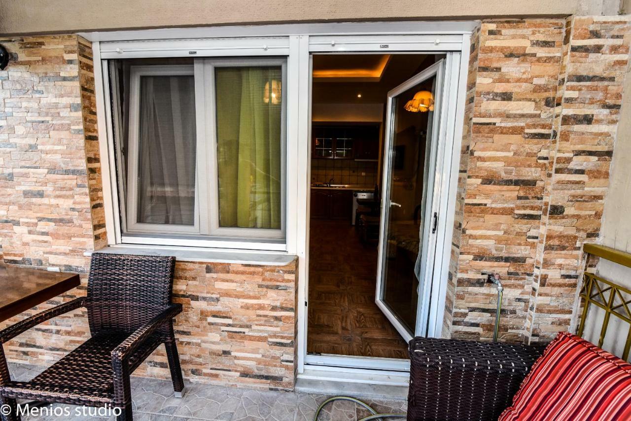 Menios Apartments And Studios Nea Kallikrateia المظهر الخارجي الصورة