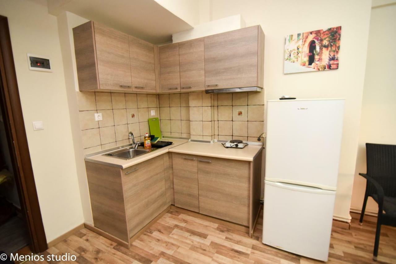 Menios Apartments And Studios Nea Kallikrateia المظهر الخارجي الصورة