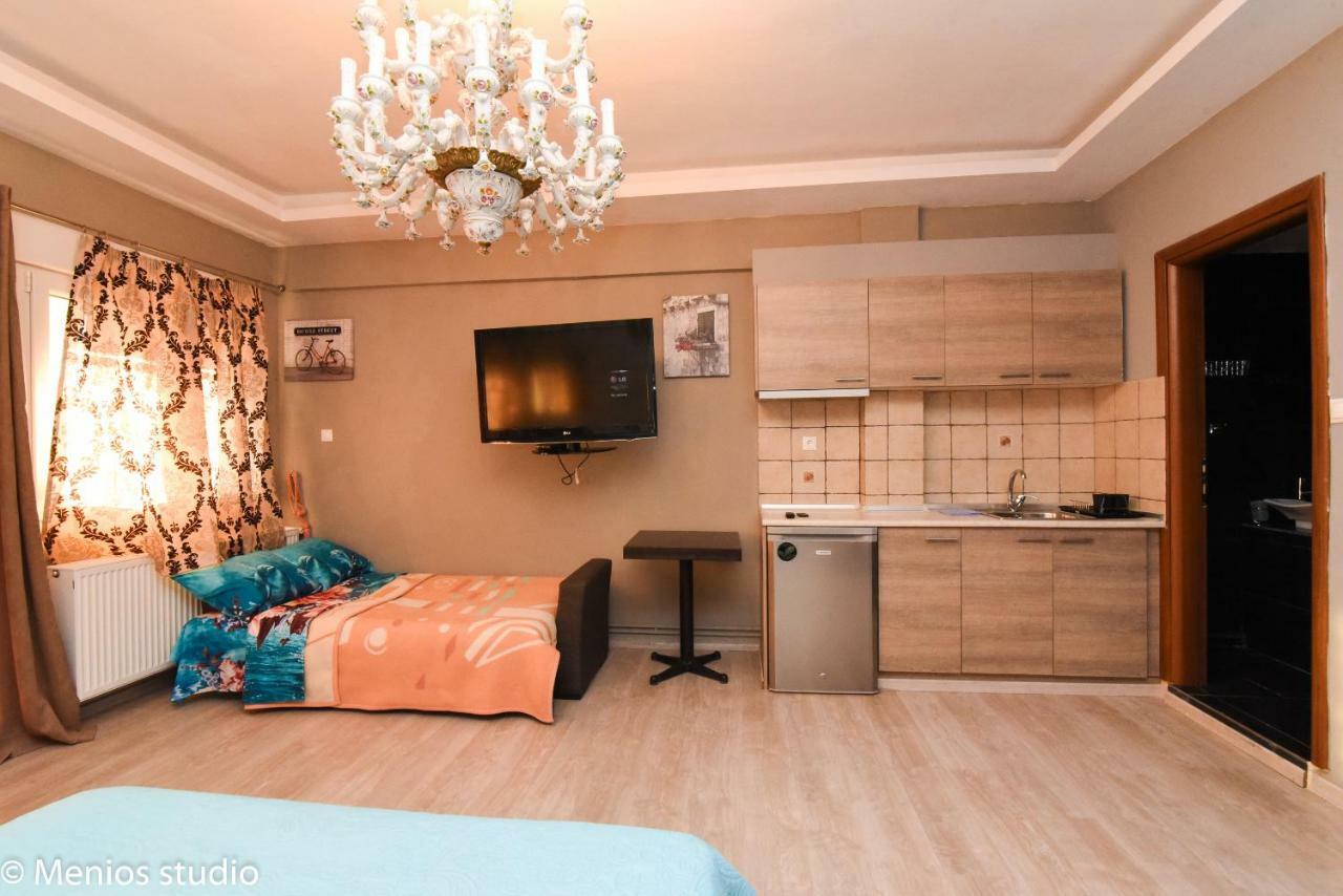 Menios Apartments And Studios Nea Kallikrateia المظهر الخارجي الصورة
