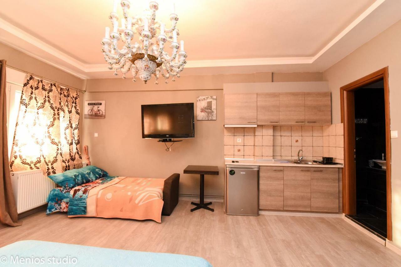 Menios Apartments And Studios Nea Kallikrateia المظهر الخارجي الصورة
