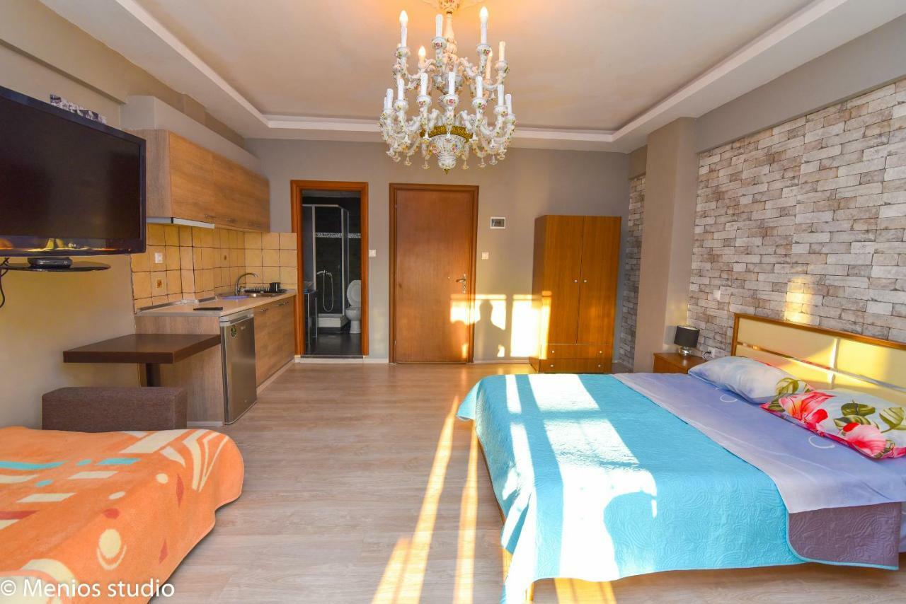 Menios Apartments And Studios Nea Kallikrateia المظهر الخارجي الصورة