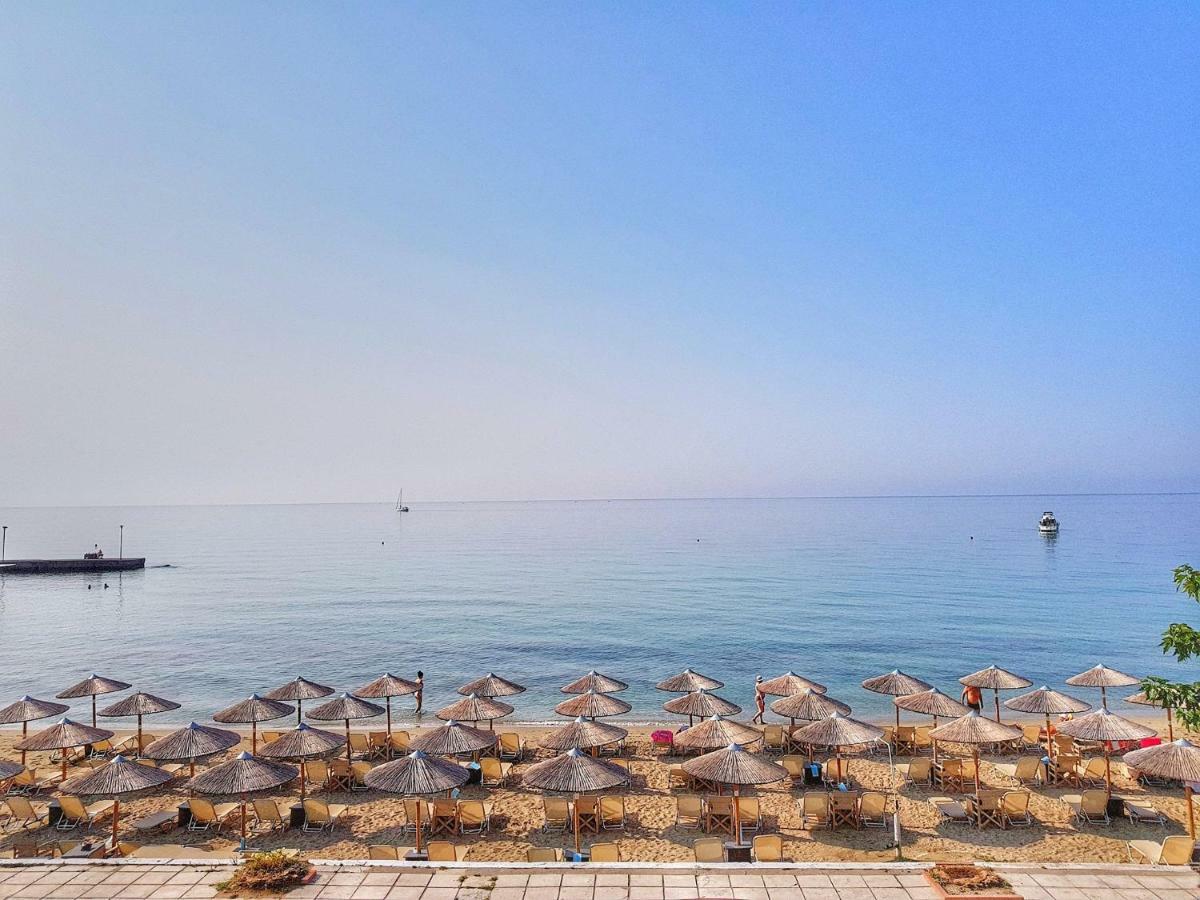 Menios Apartments And Studios Nea Kallikrateia المظهر الخارجي الصورة